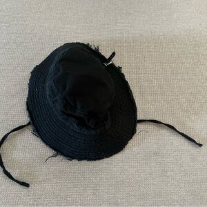 Jacquemus Black Frayed Brim Bucket Hat